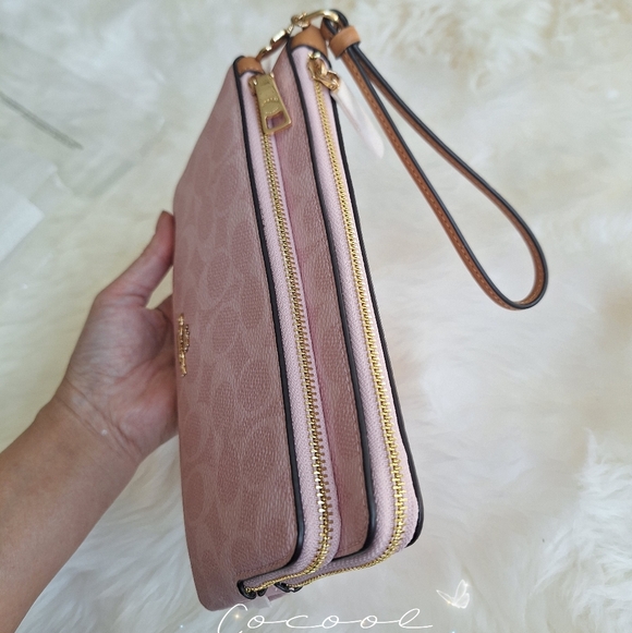 NWT Coach Double Zip Wristlet In Signature Canvas With Floral Charms Powder Pink - Picture 4 of 11